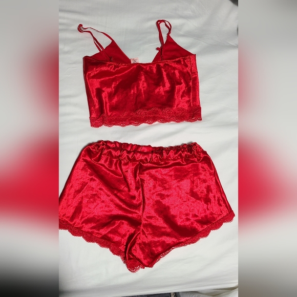 Pajama Set - Picture 9 of 11